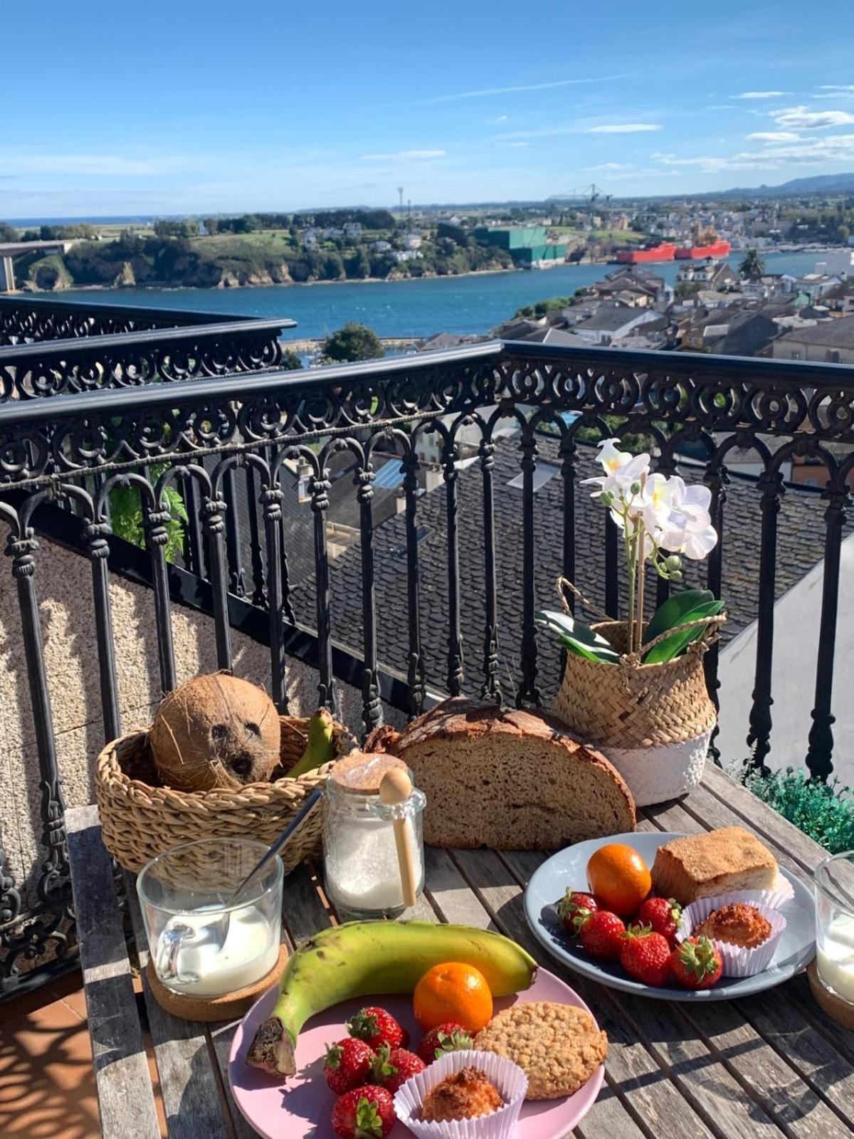 Moderno Piso Con La Mejor Terraza De Ribadeo Y Vistas Maravillosas מראה חיצוני תמונה